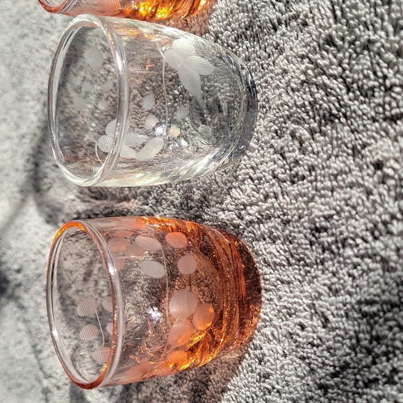 Vintage Set of 4 Etched Shot Glasses!!! - Picture 2 of 8